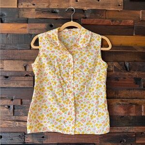 Vintage 1970s Ship’n Shore Floral Sleeveless Button Front Blouse